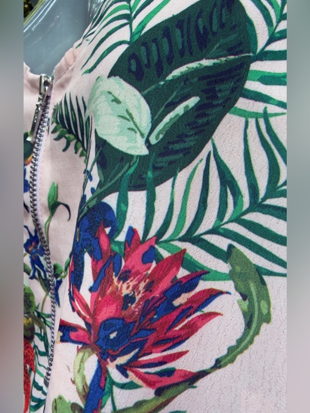 •Hangar 29 Tropical Floral Cami Tank Top Pink Zip Front | Large - Picture 7 of 10